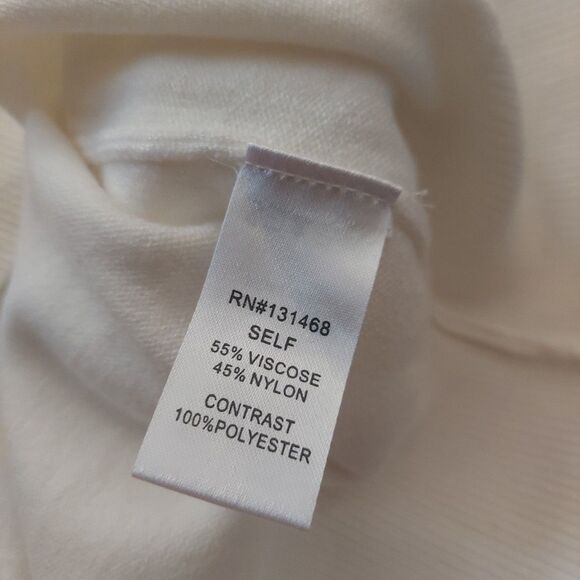 Fate White Sweatshirt With 3D Floral Applique Lace Sleeves Sz Small - Picture 4 of 9